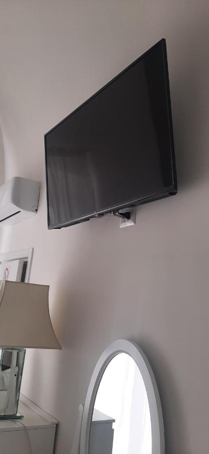 B&B La Maddalena 삼미첼디바리 외부 사진