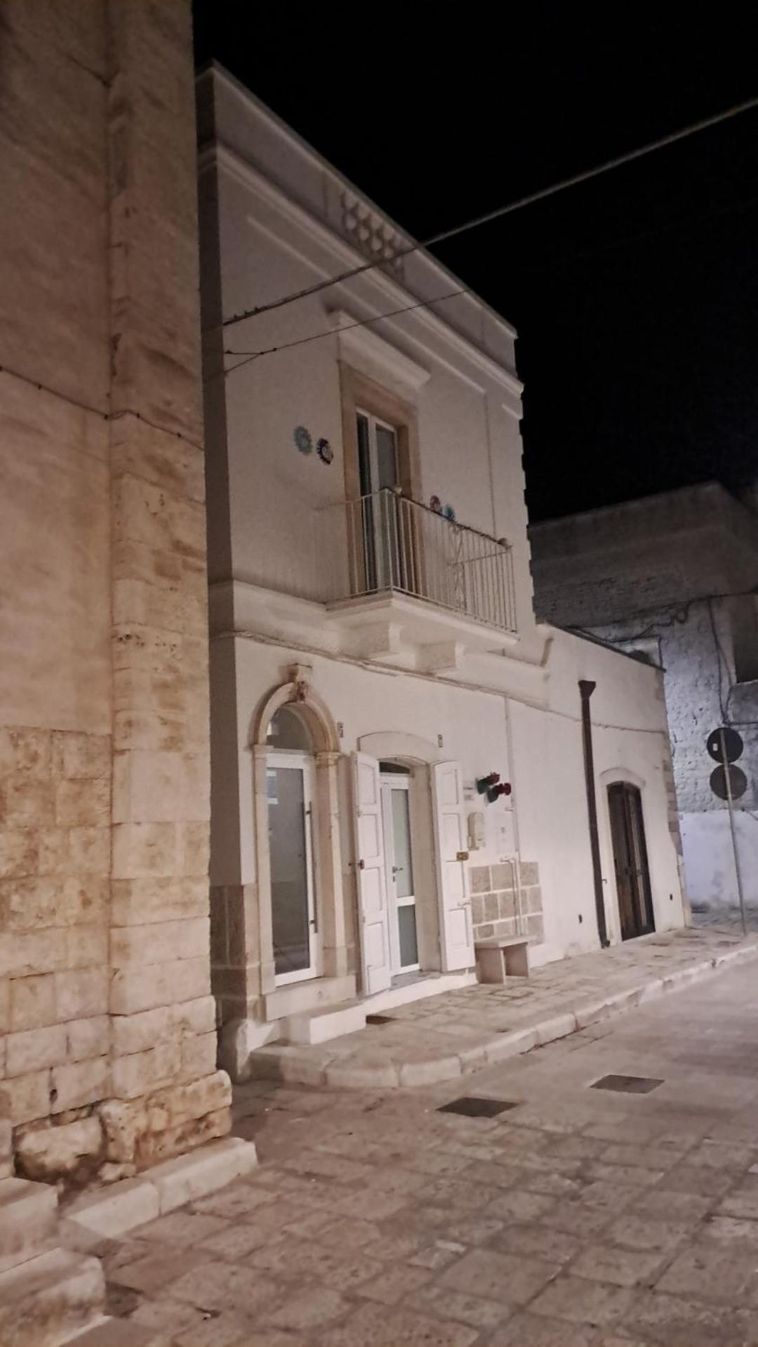 B&B La Maddalena 삼미첼디바리 외부 사진